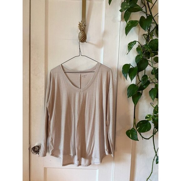 Loft outlet women’s size medium white top - Picture 1 of 7